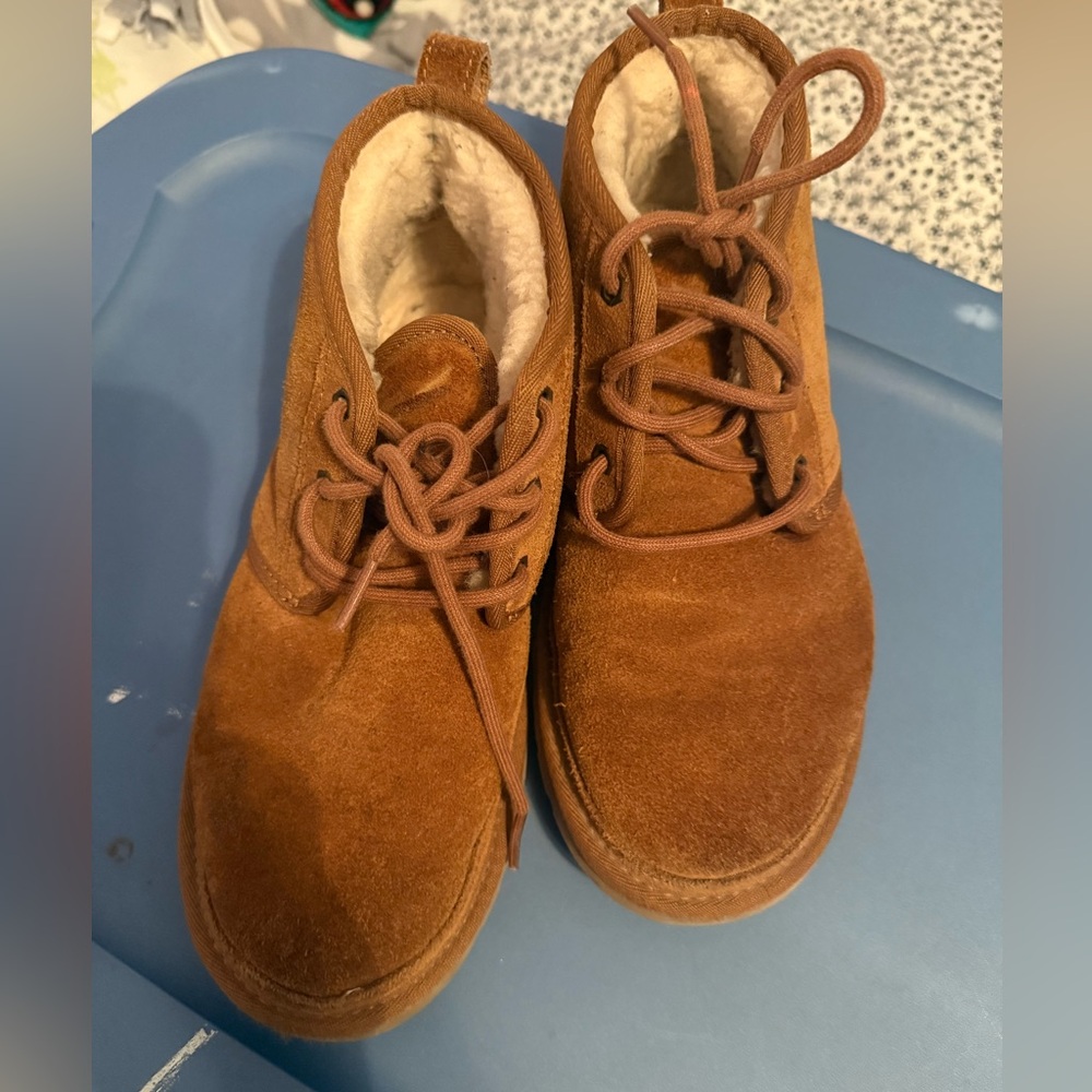 UGG Neumel boots